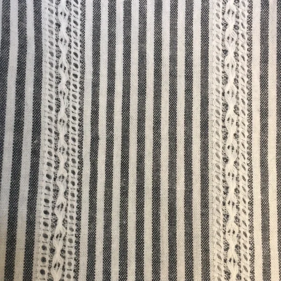 ANNE KLEIN 100% Cotton Striped Shirt w/Logo Buttons Tie Accents on 3/4 Sleeves - Picture 10 of 15